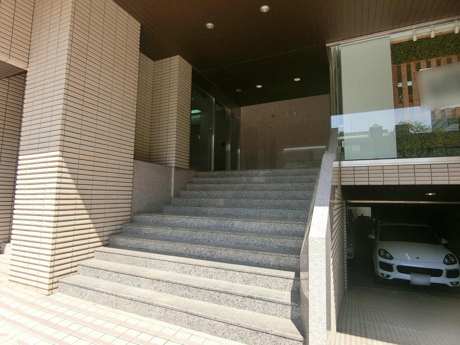 エントランスアプローチ