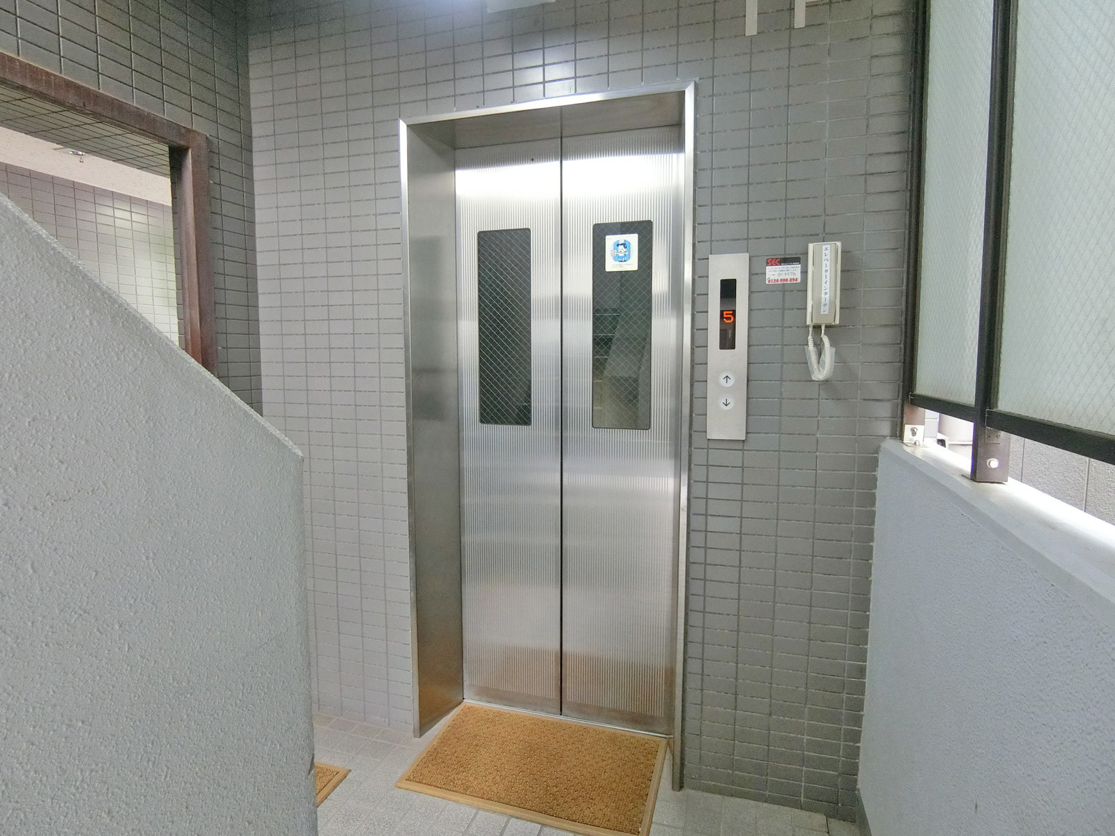 エレベーター