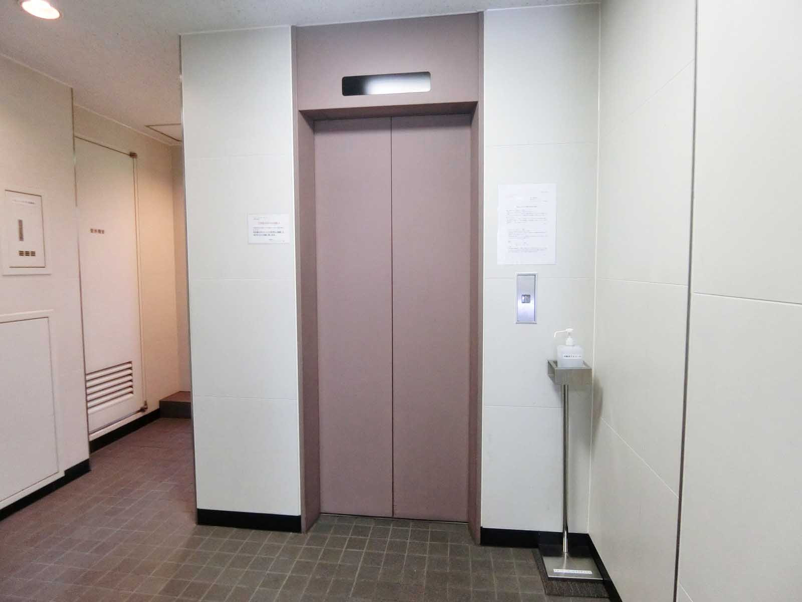 エレベーター