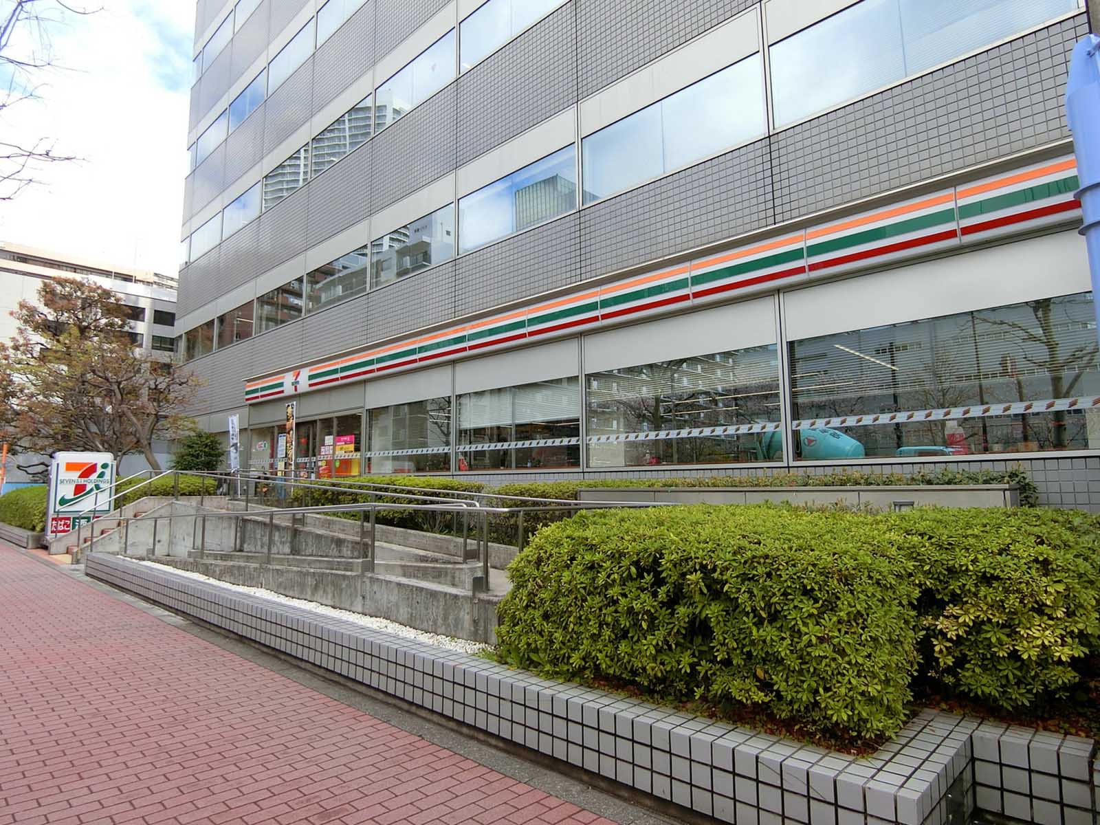 1階のセブンイレブン