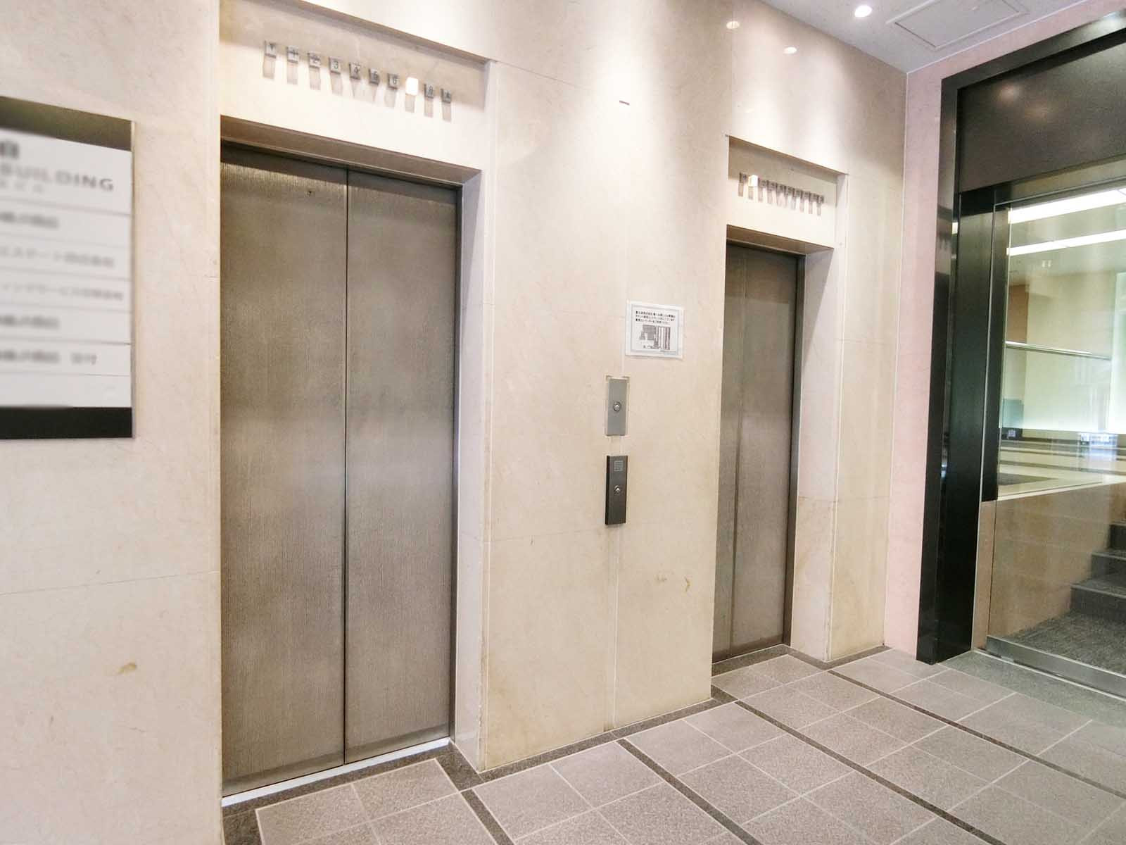 エレベーター