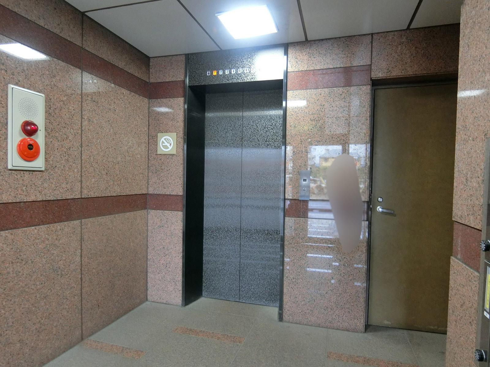 エレベーター