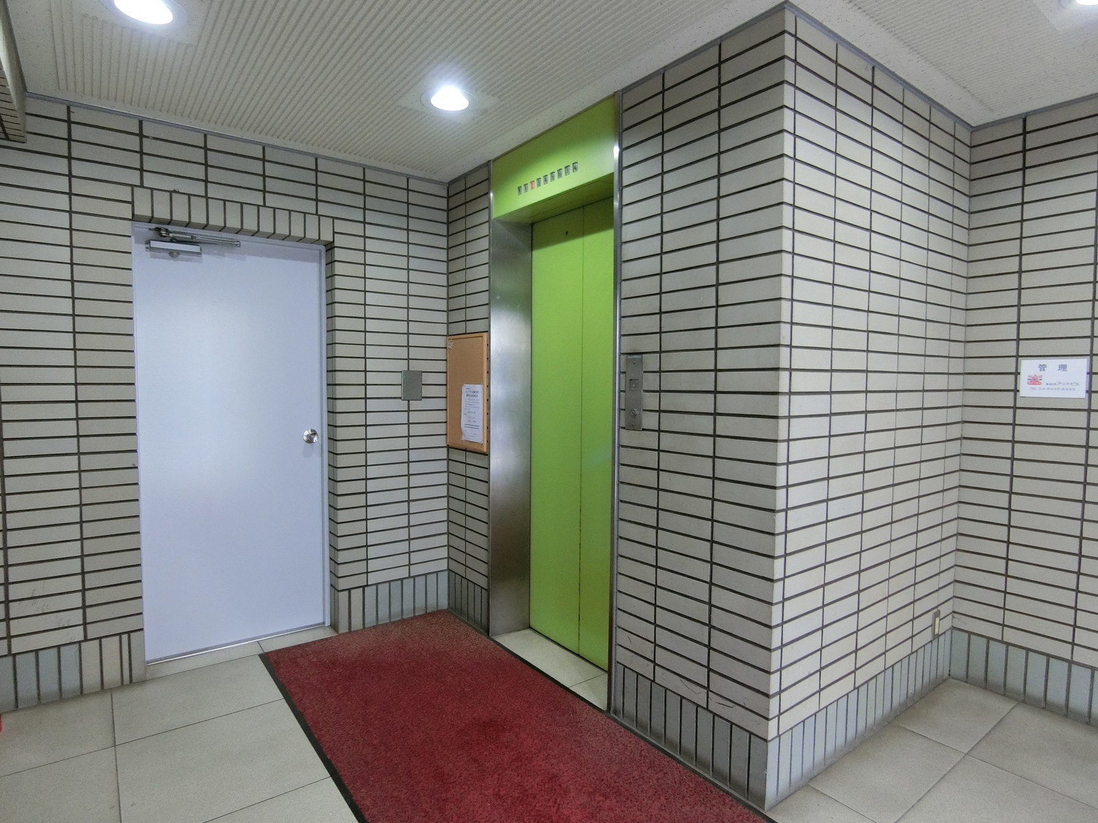エレベーター(1基)