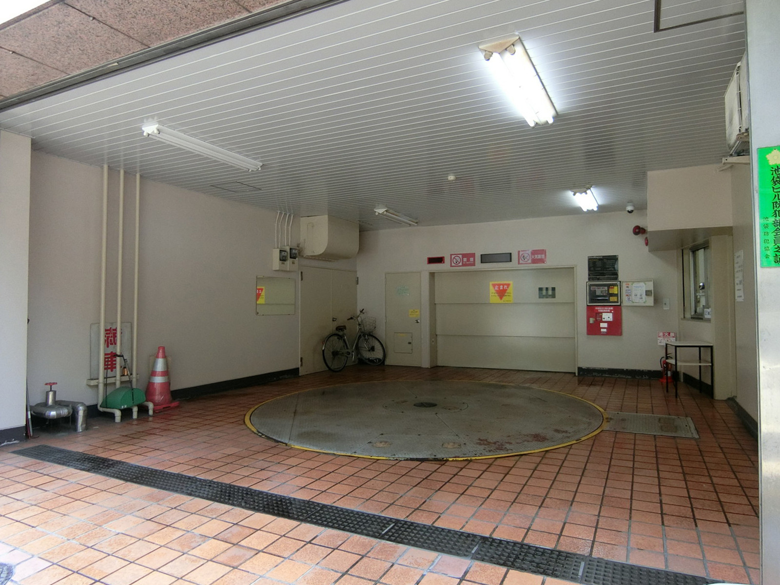 駐車場