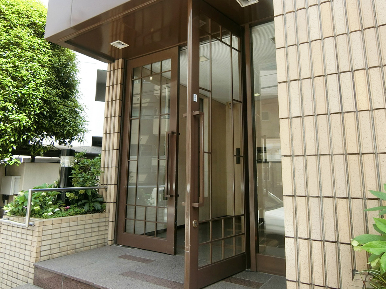 物件出入口