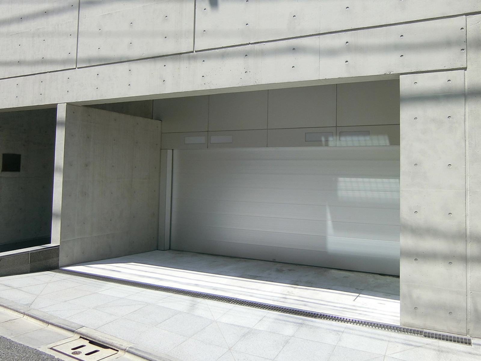 1階シャッターの様子