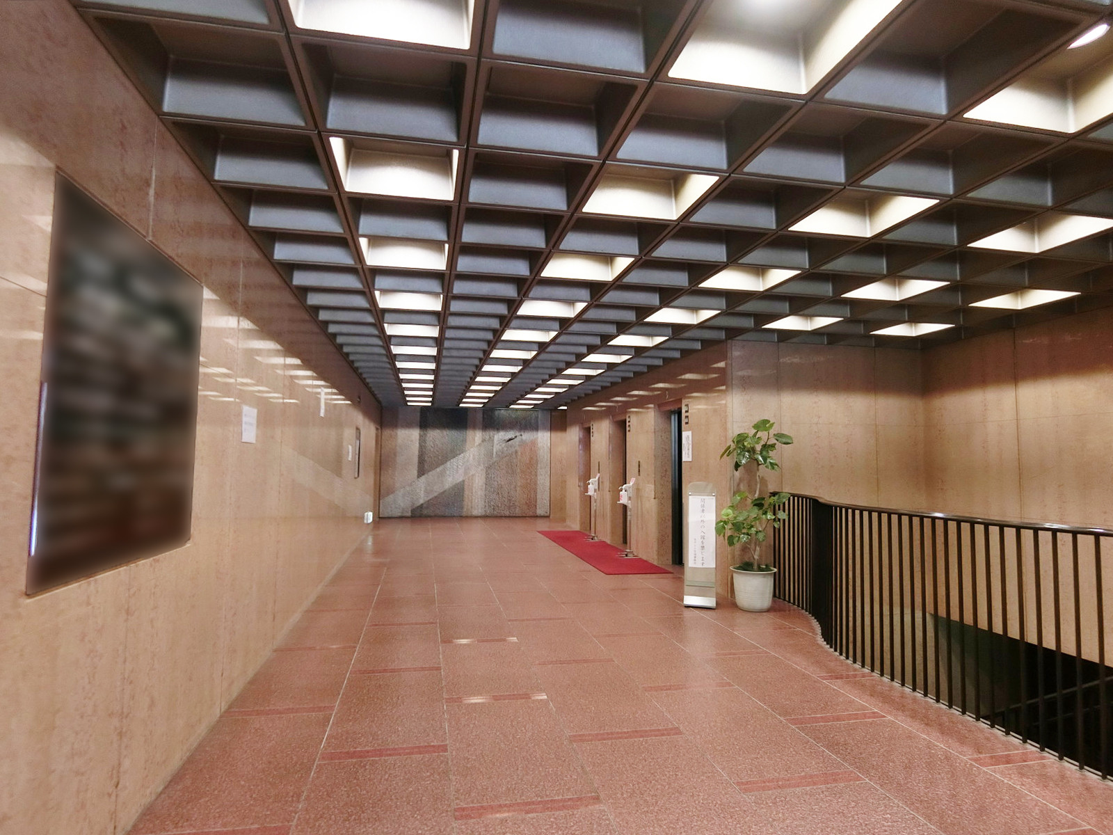 エントランスホール