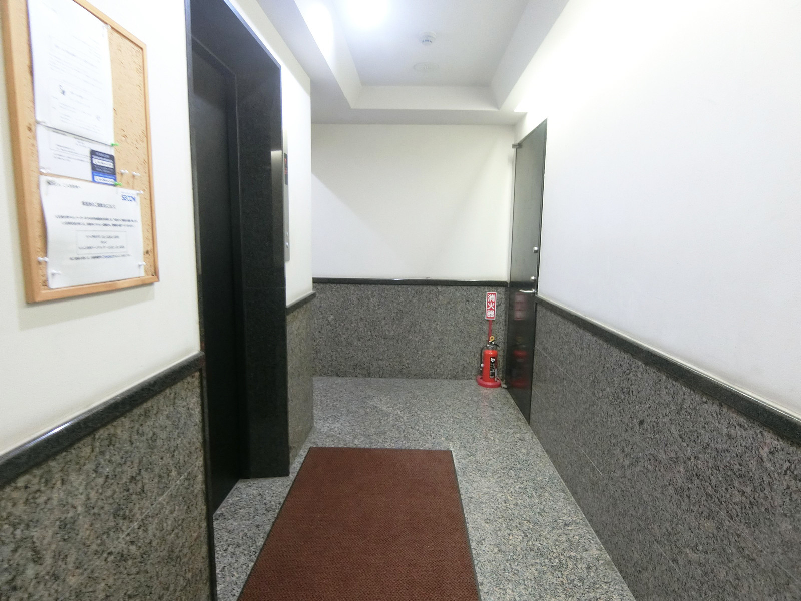エレベーターホール