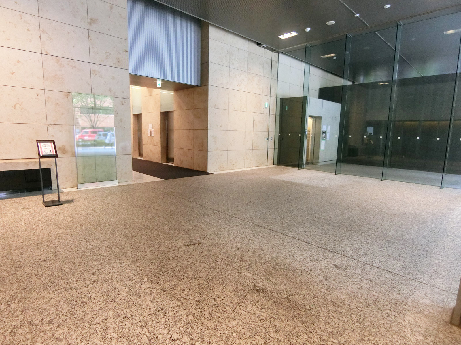 エントランス