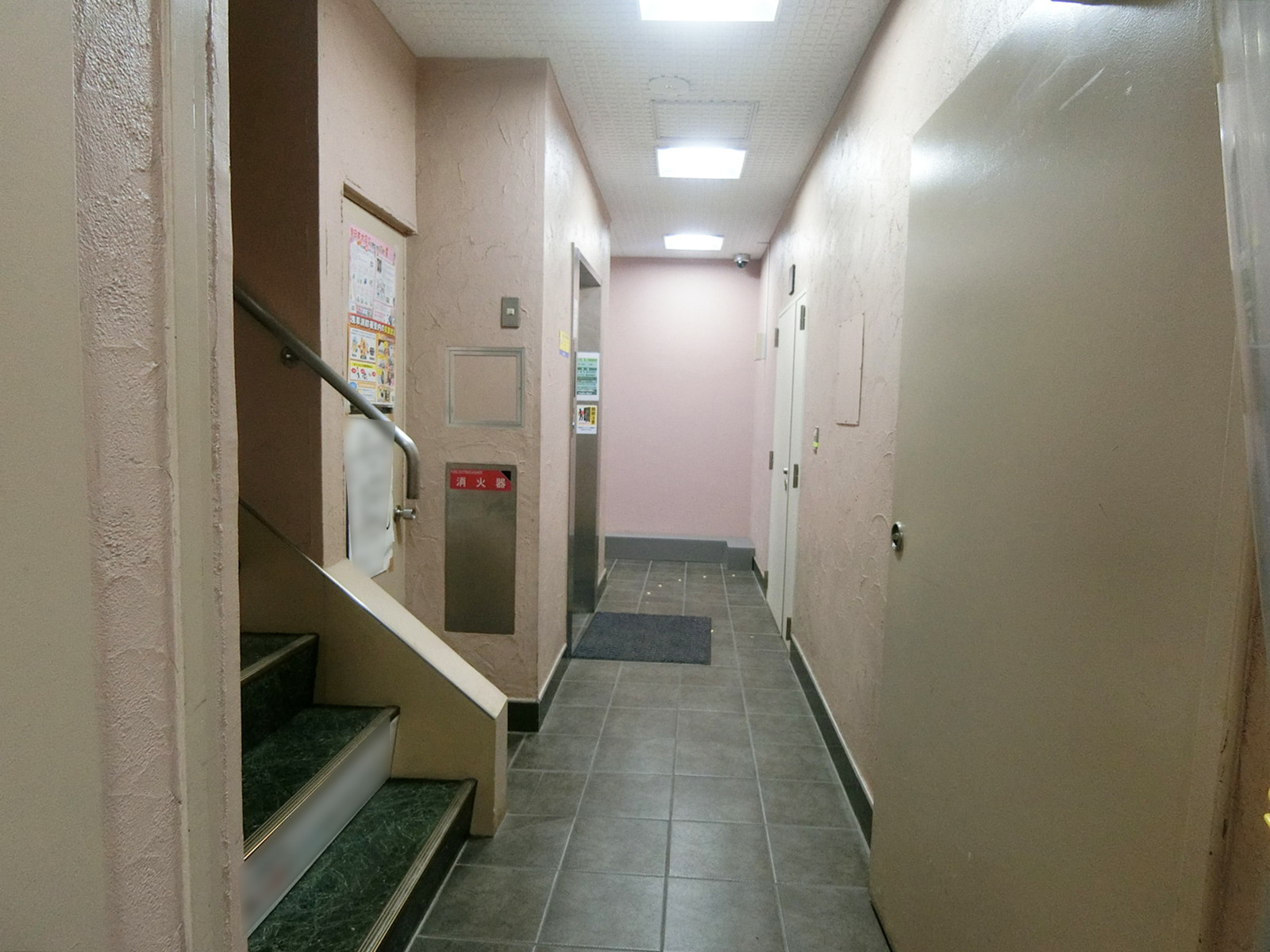エレベーターホール