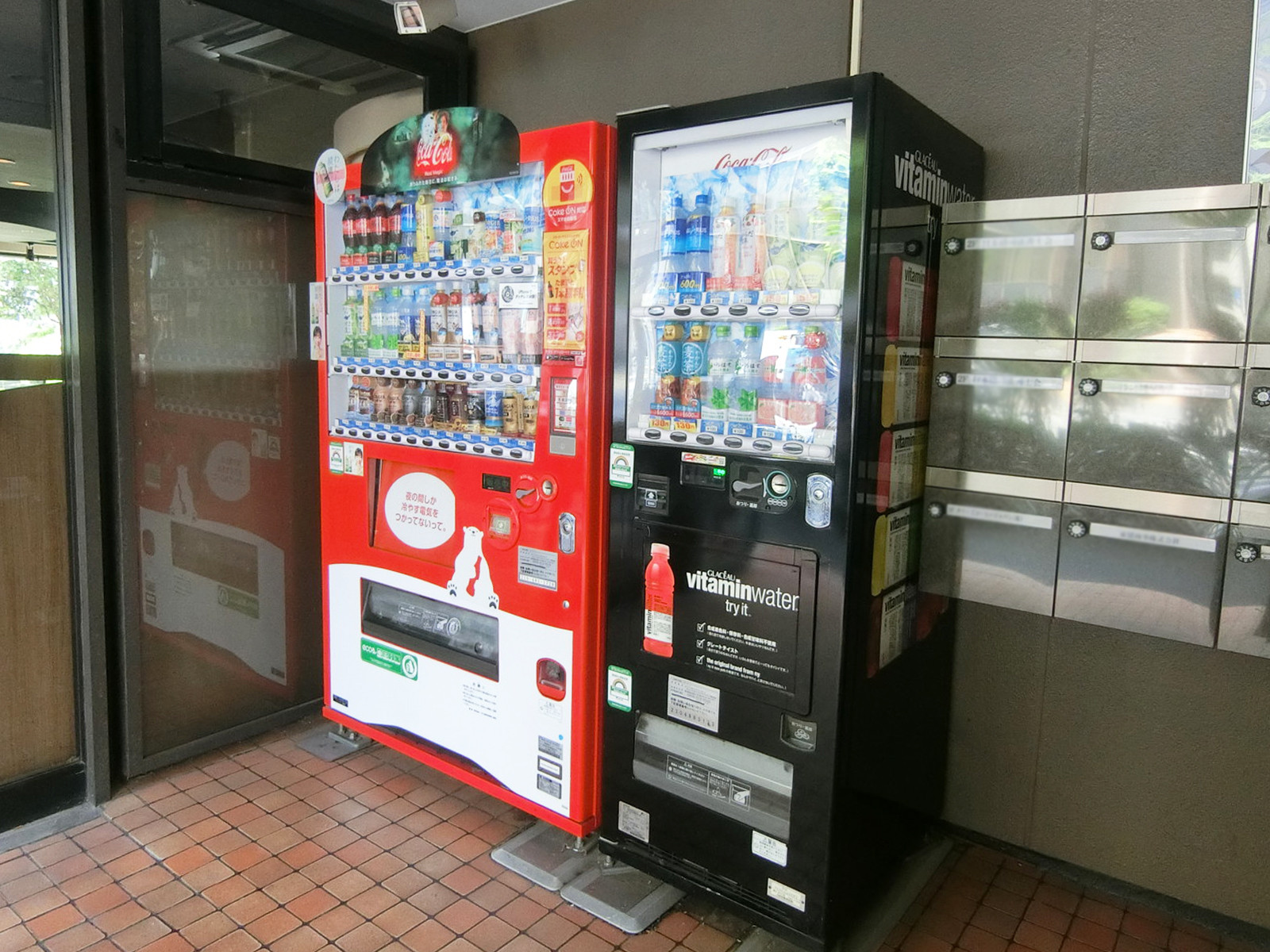 1階にある自動販売機