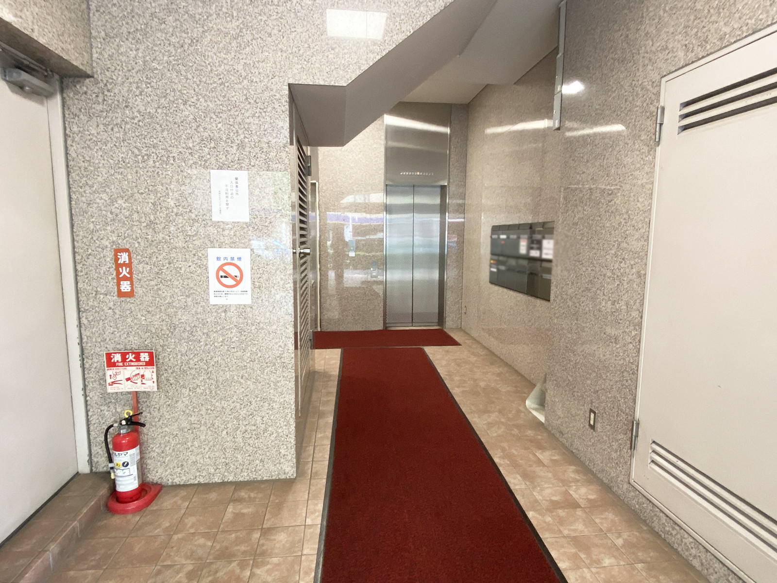 エントランス