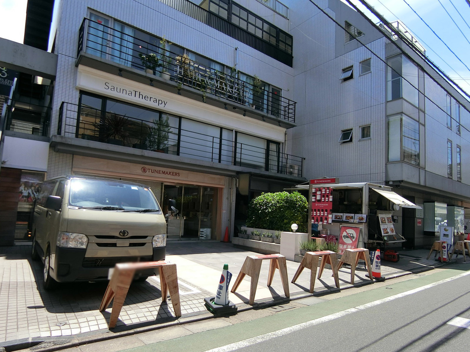 1階テナントの様子