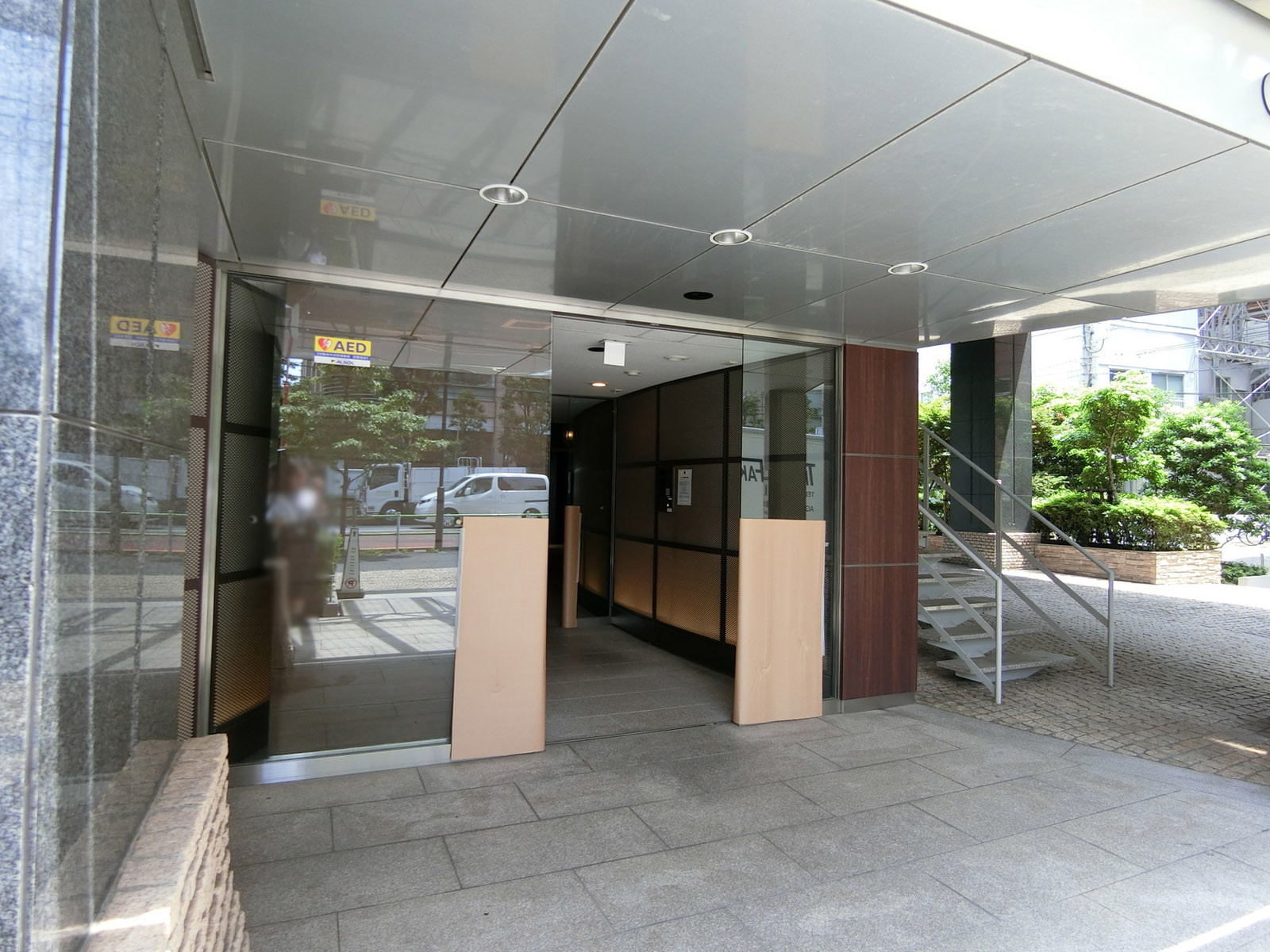 物件出入口