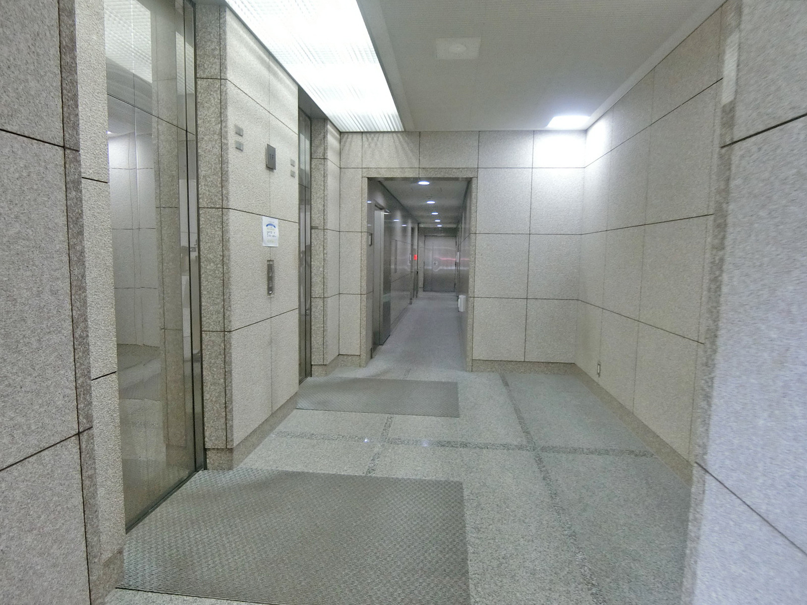 エレベーターホール