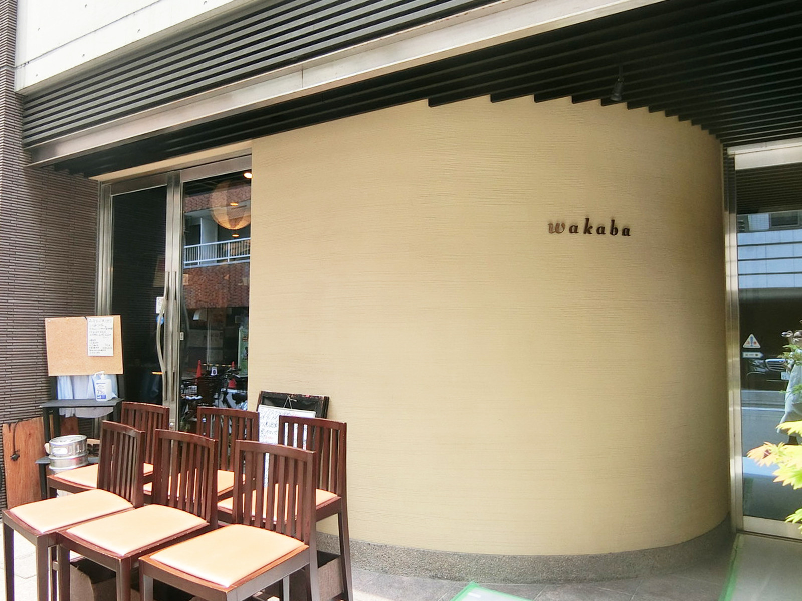 1階飲食店の様子