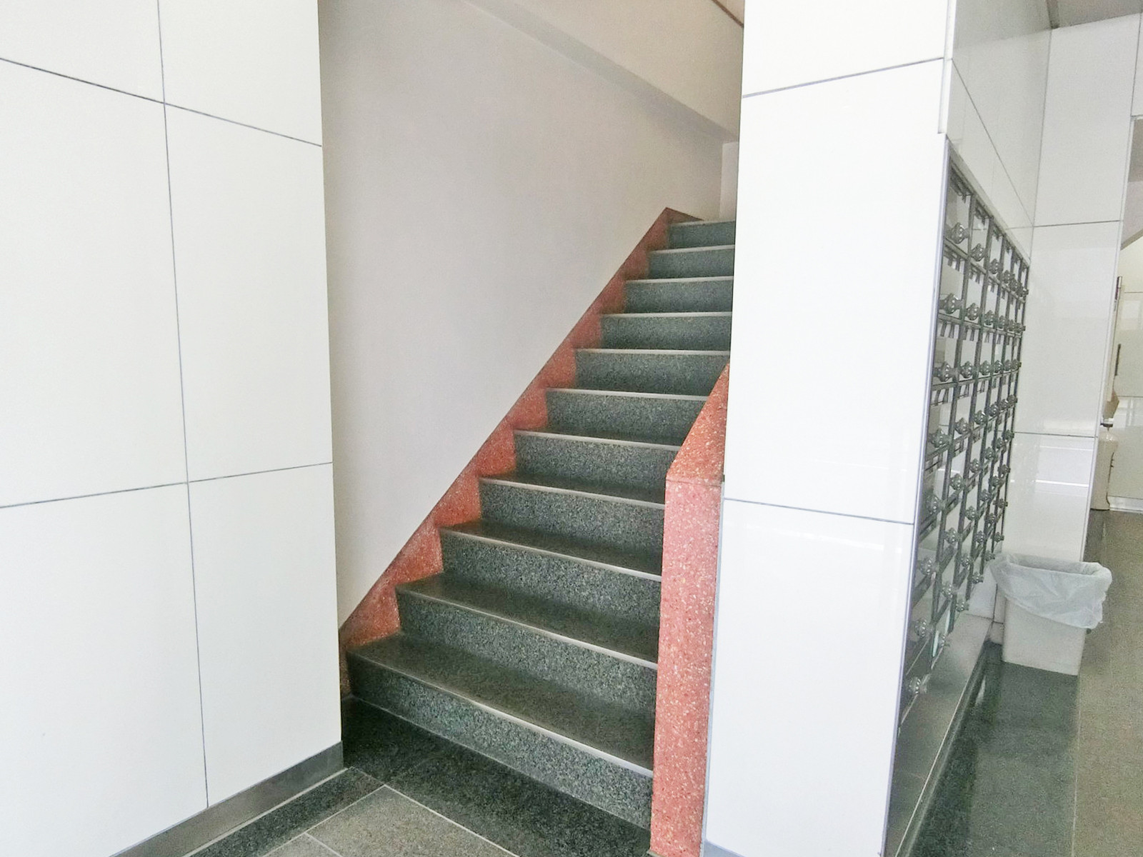 内階段