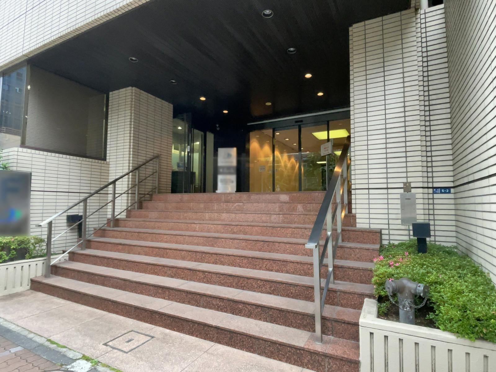 エントランスアプローチ