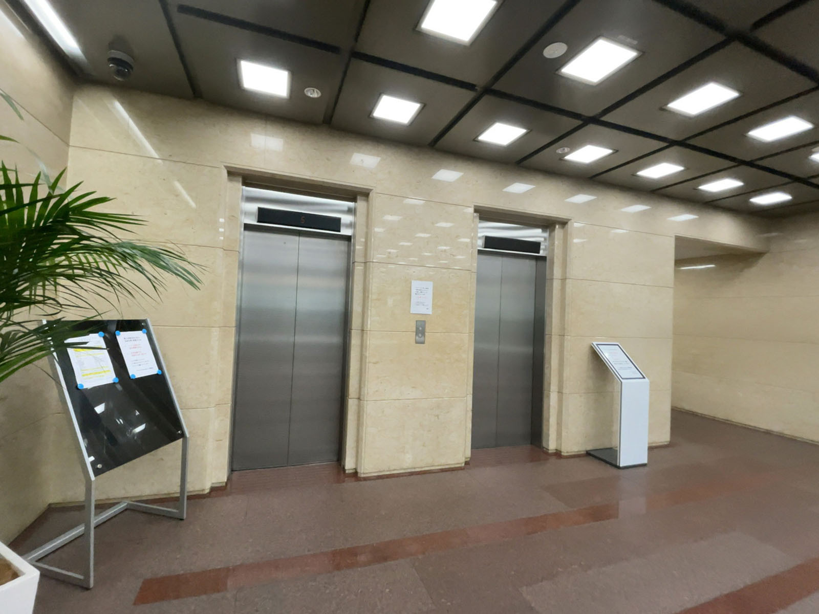 エレベーター