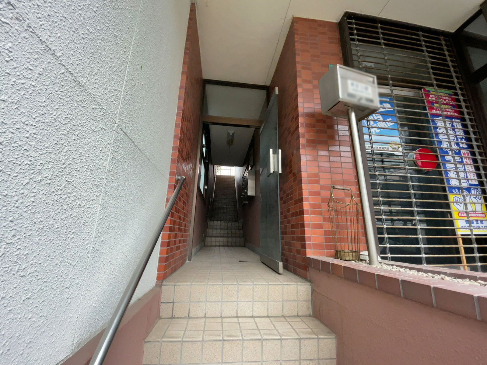物件出入口