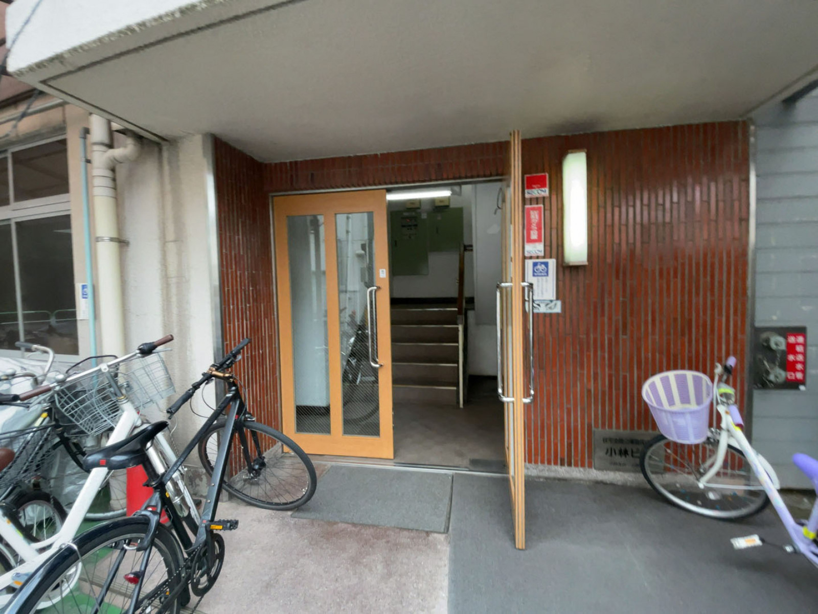 物件出入口