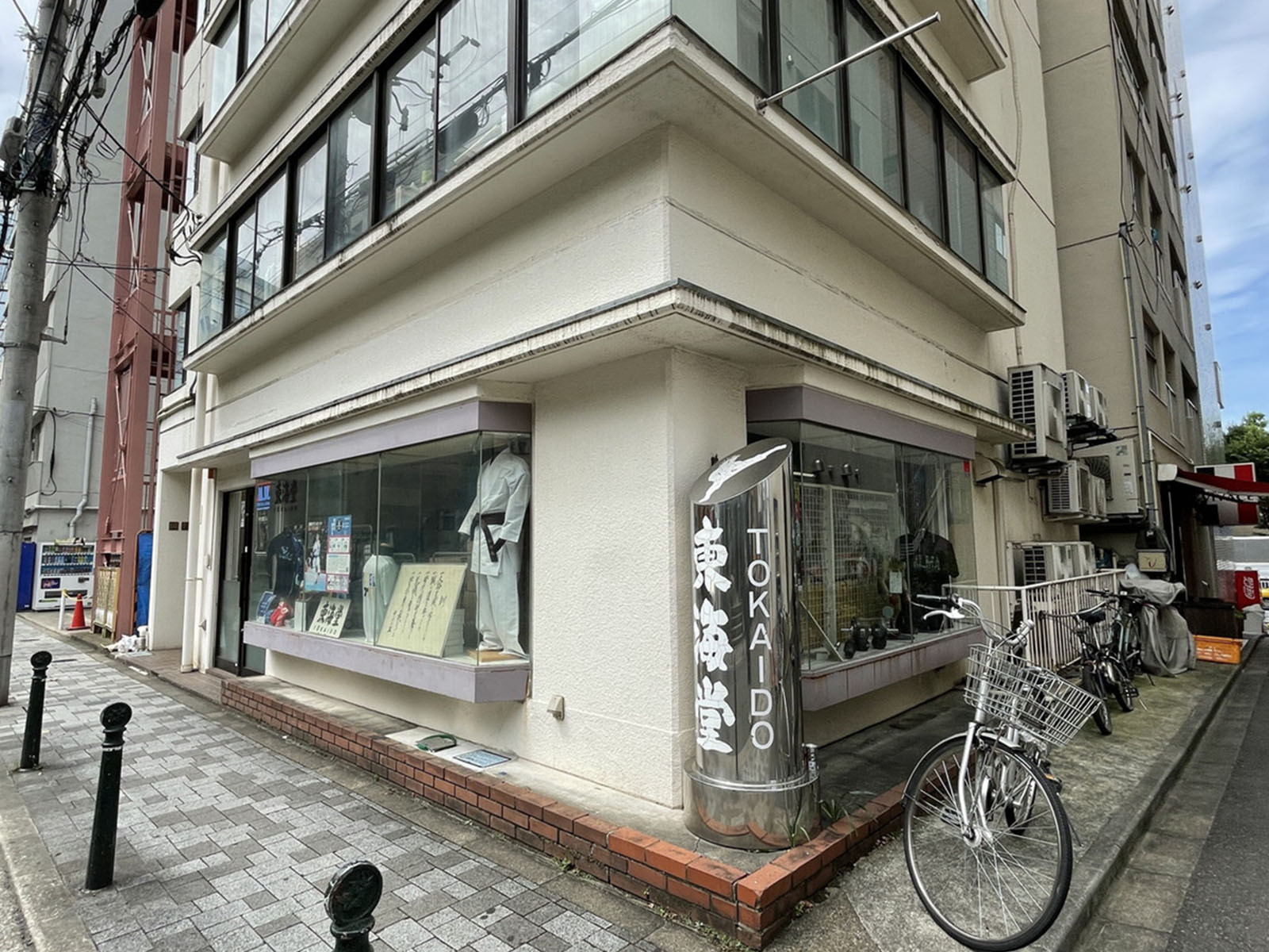 1階テナントの様子