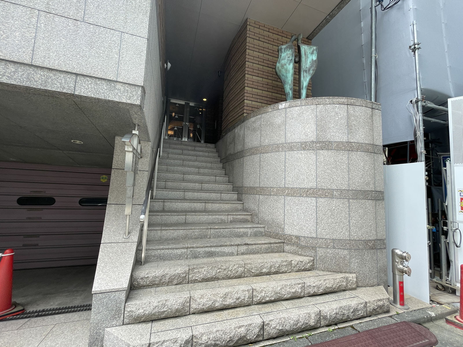 エントランスアプローチ