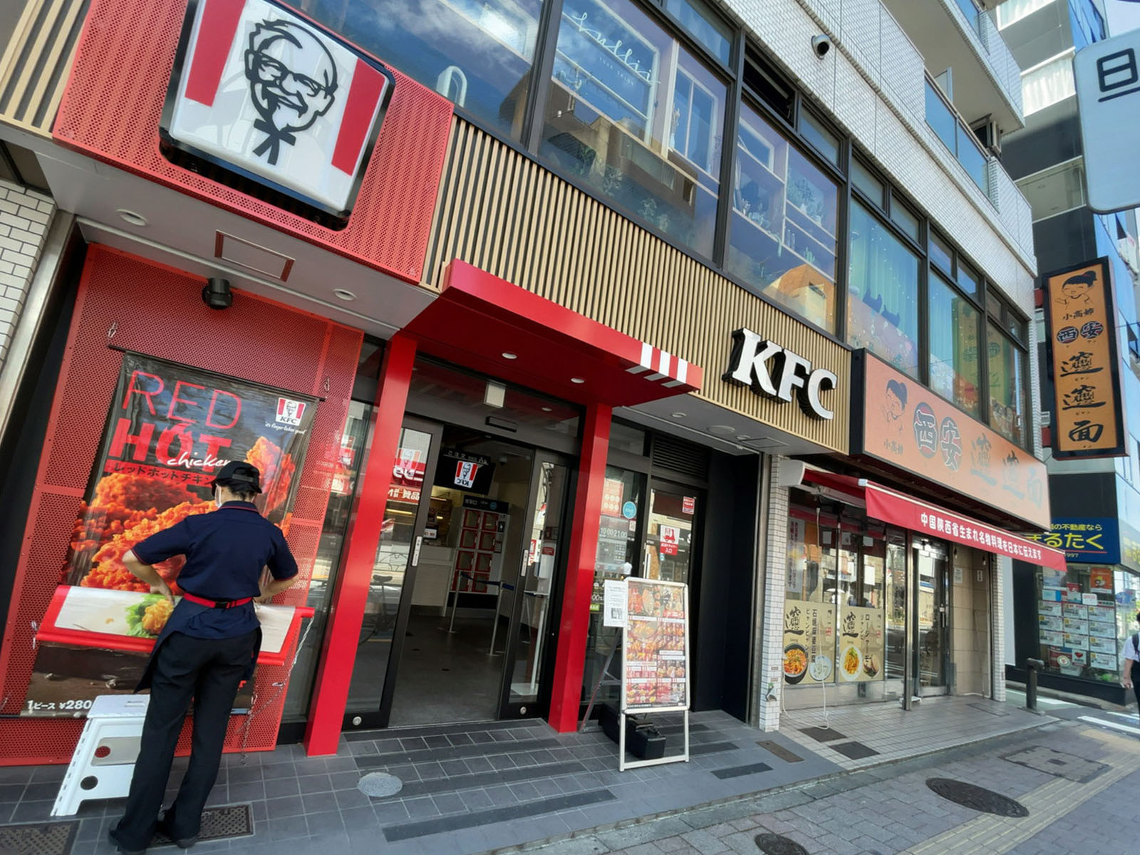 1階飲食店の様子