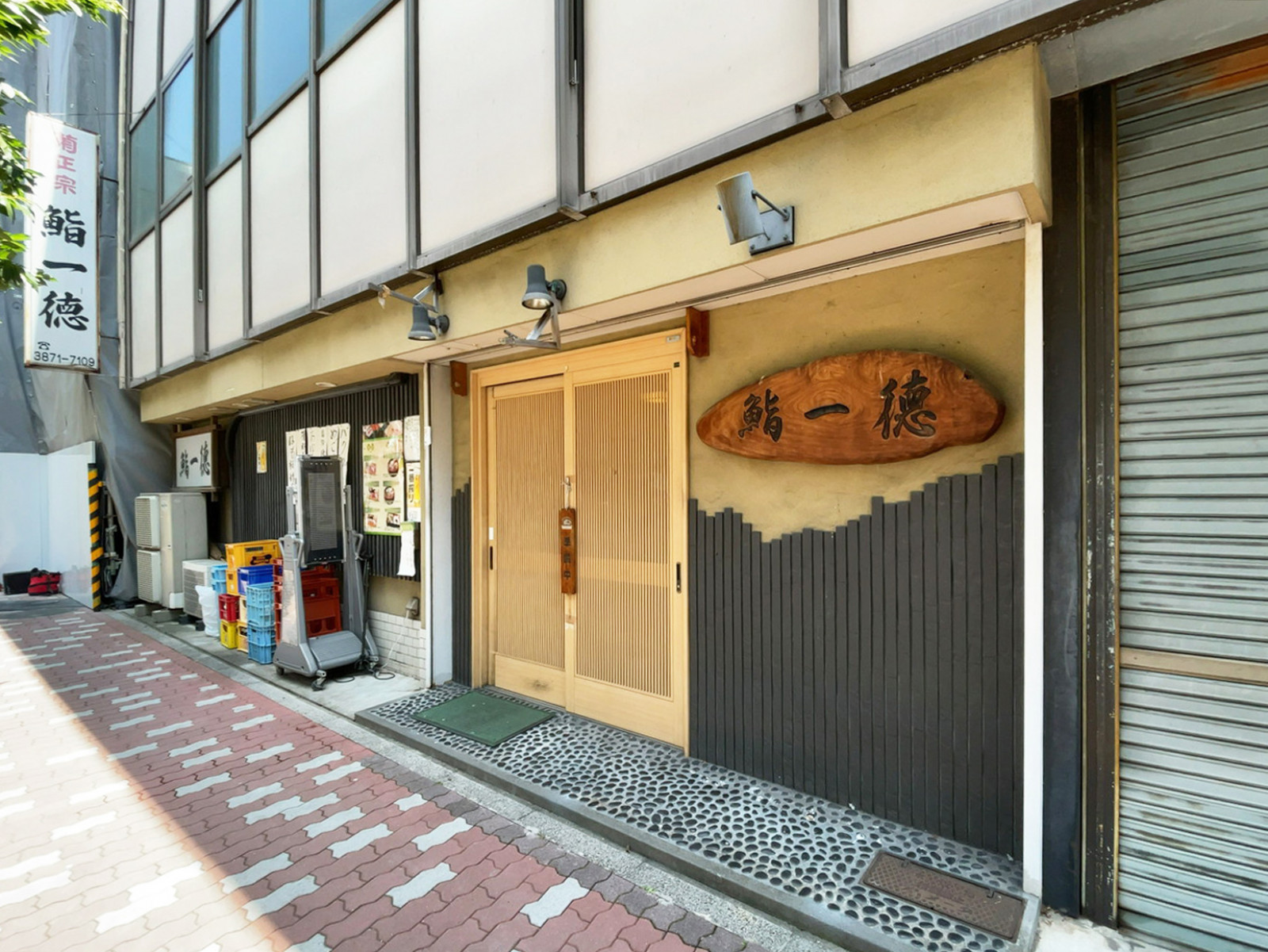 1階飲食店の様子