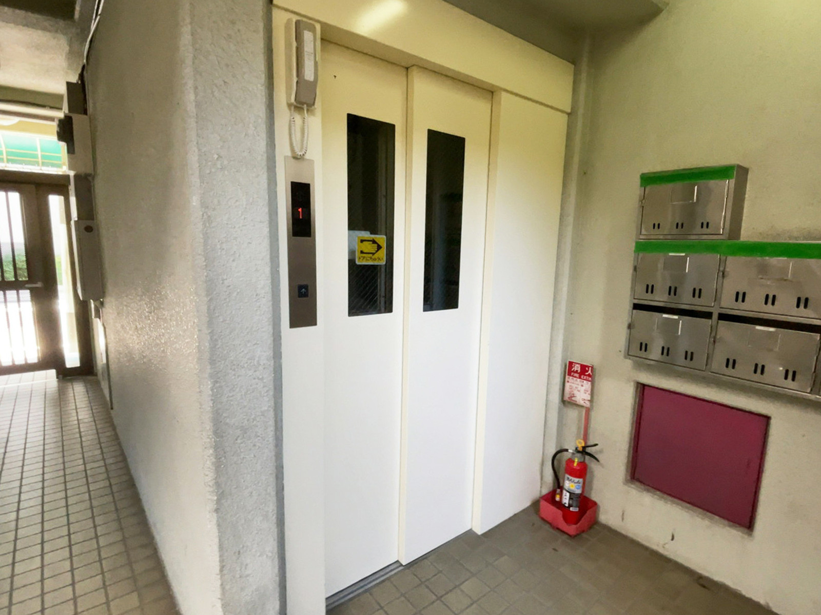 エレベーター