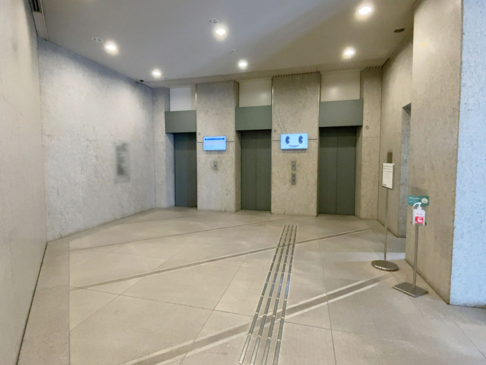 エレベーターホール