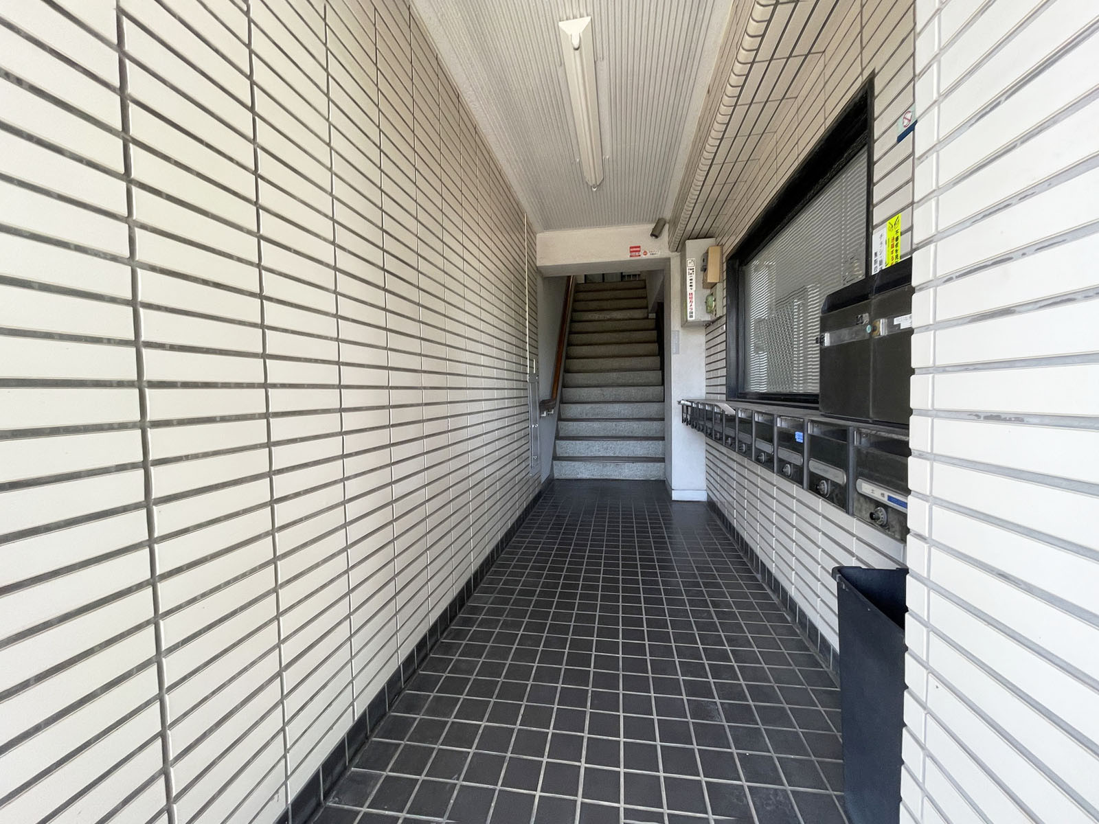 物件出入口