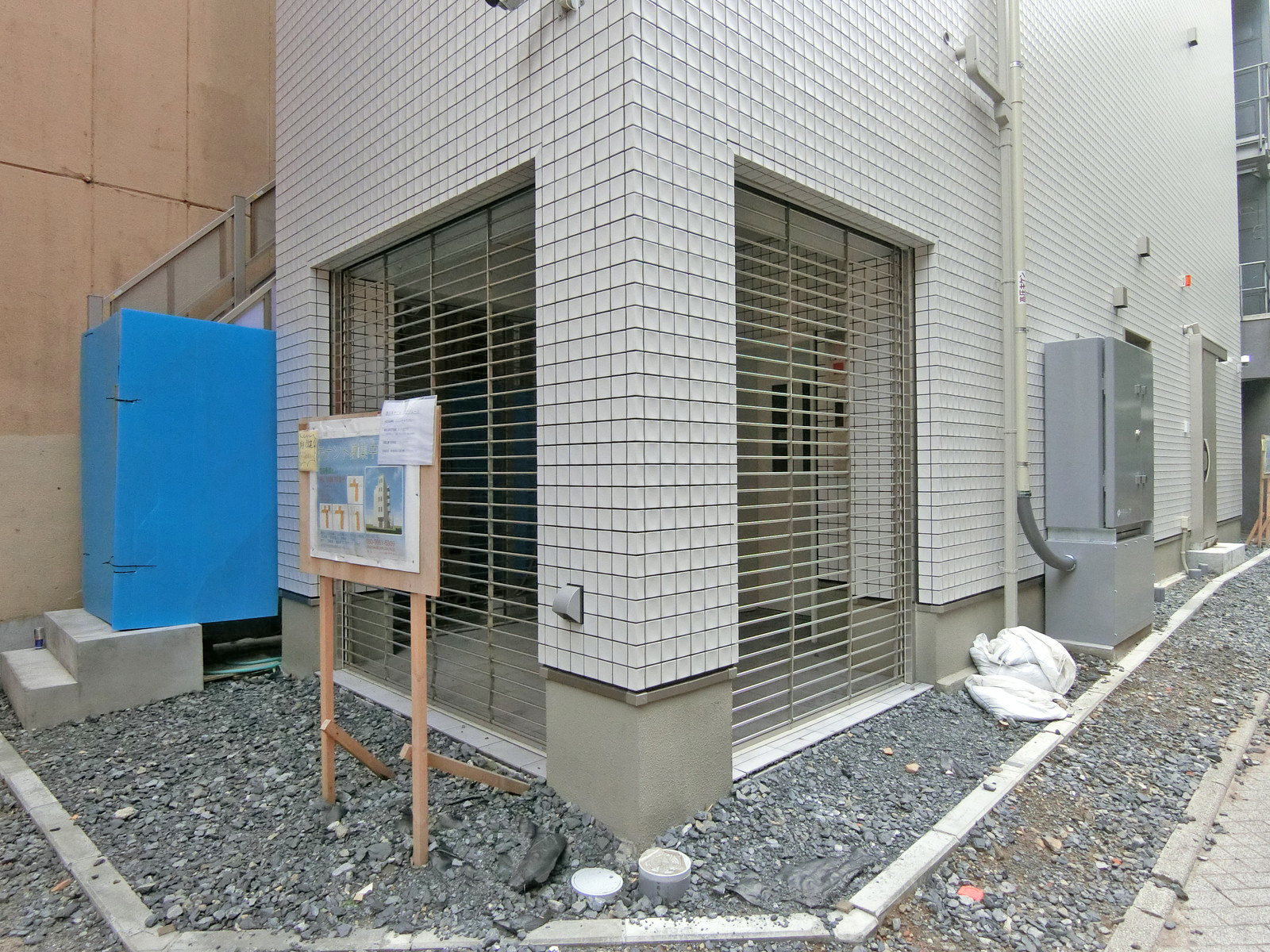 オフィス出入り口
