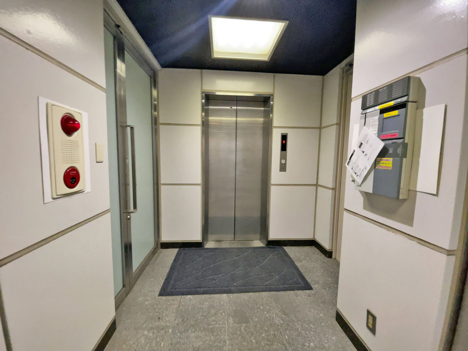 エレベーター