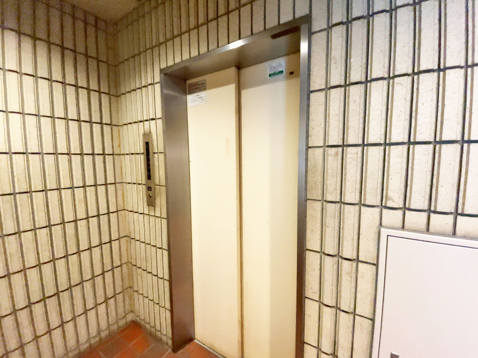 エレベーター