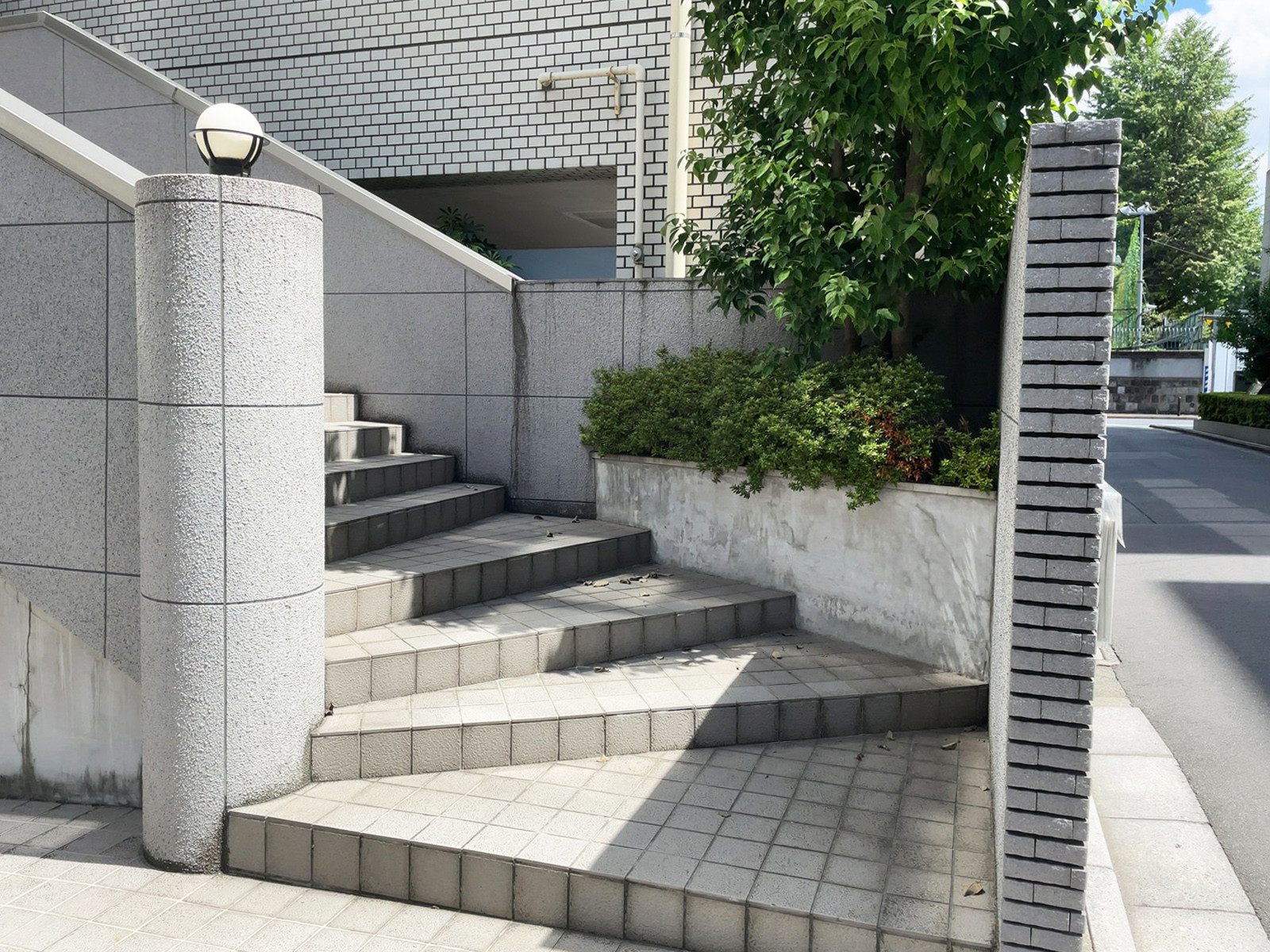エントランスアプローチ