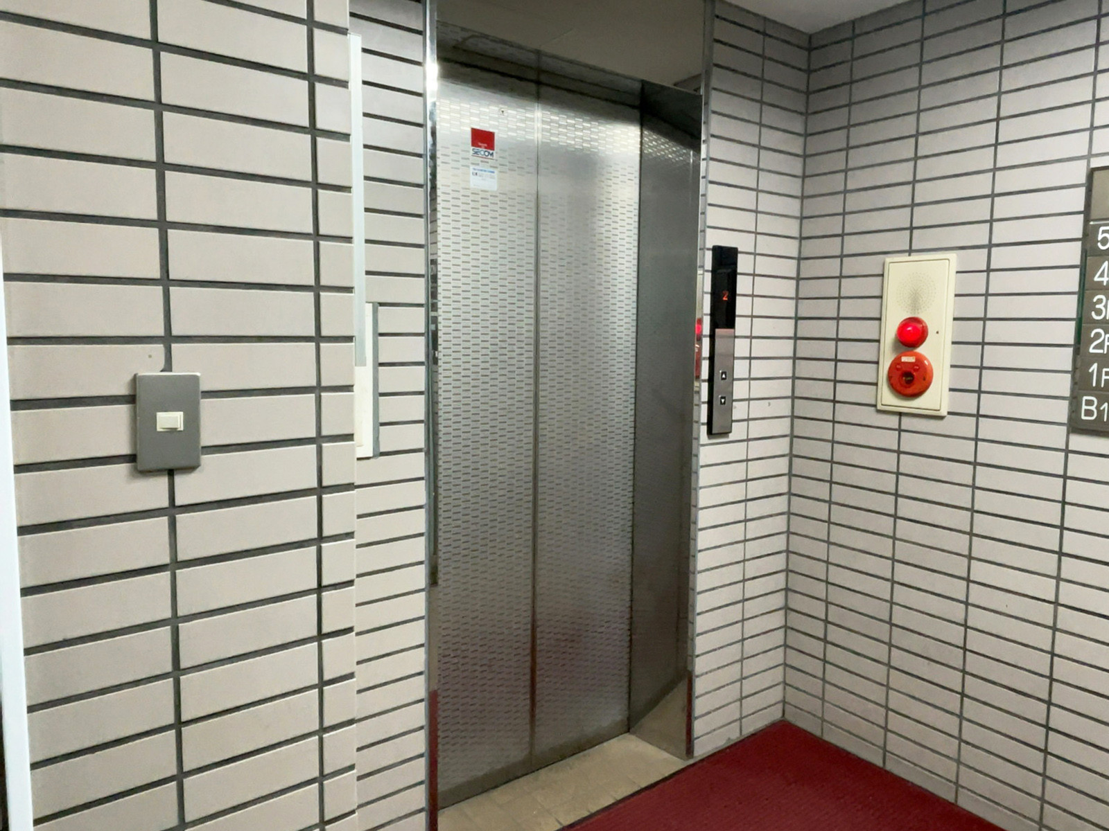 エレベーター