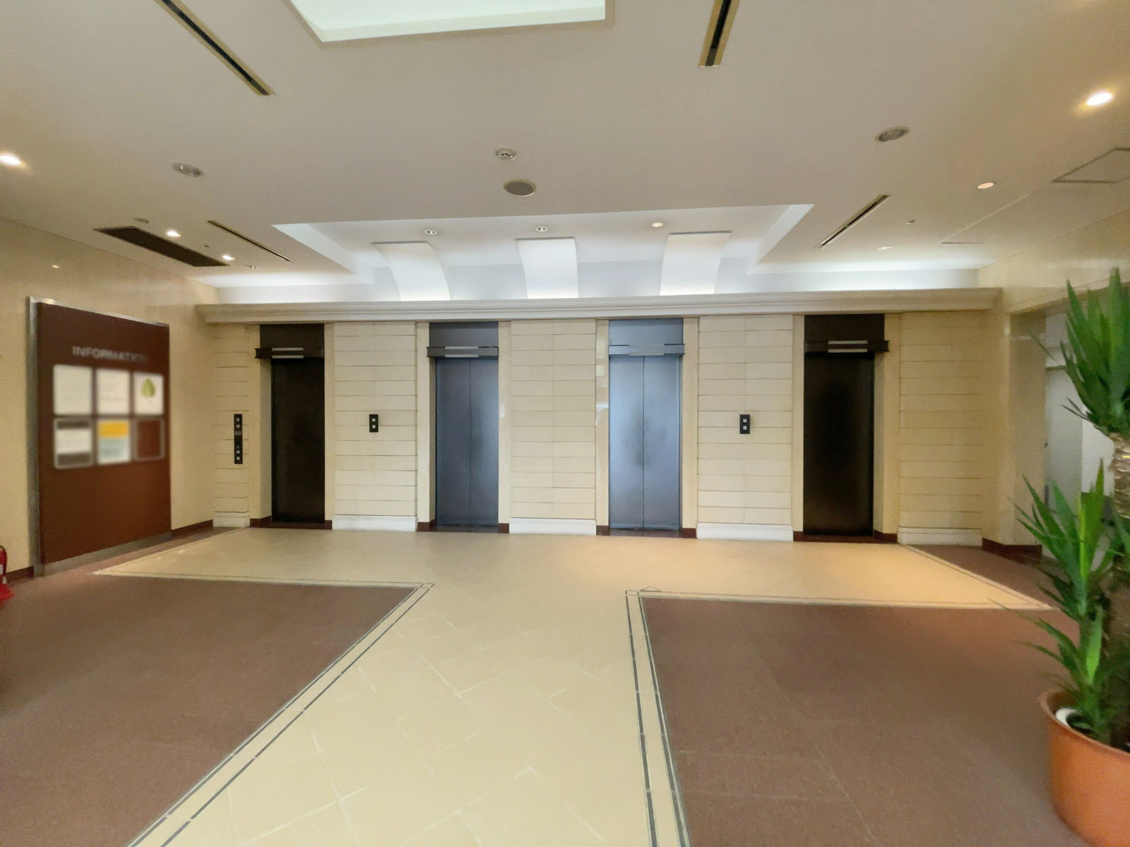 エレベーターホール