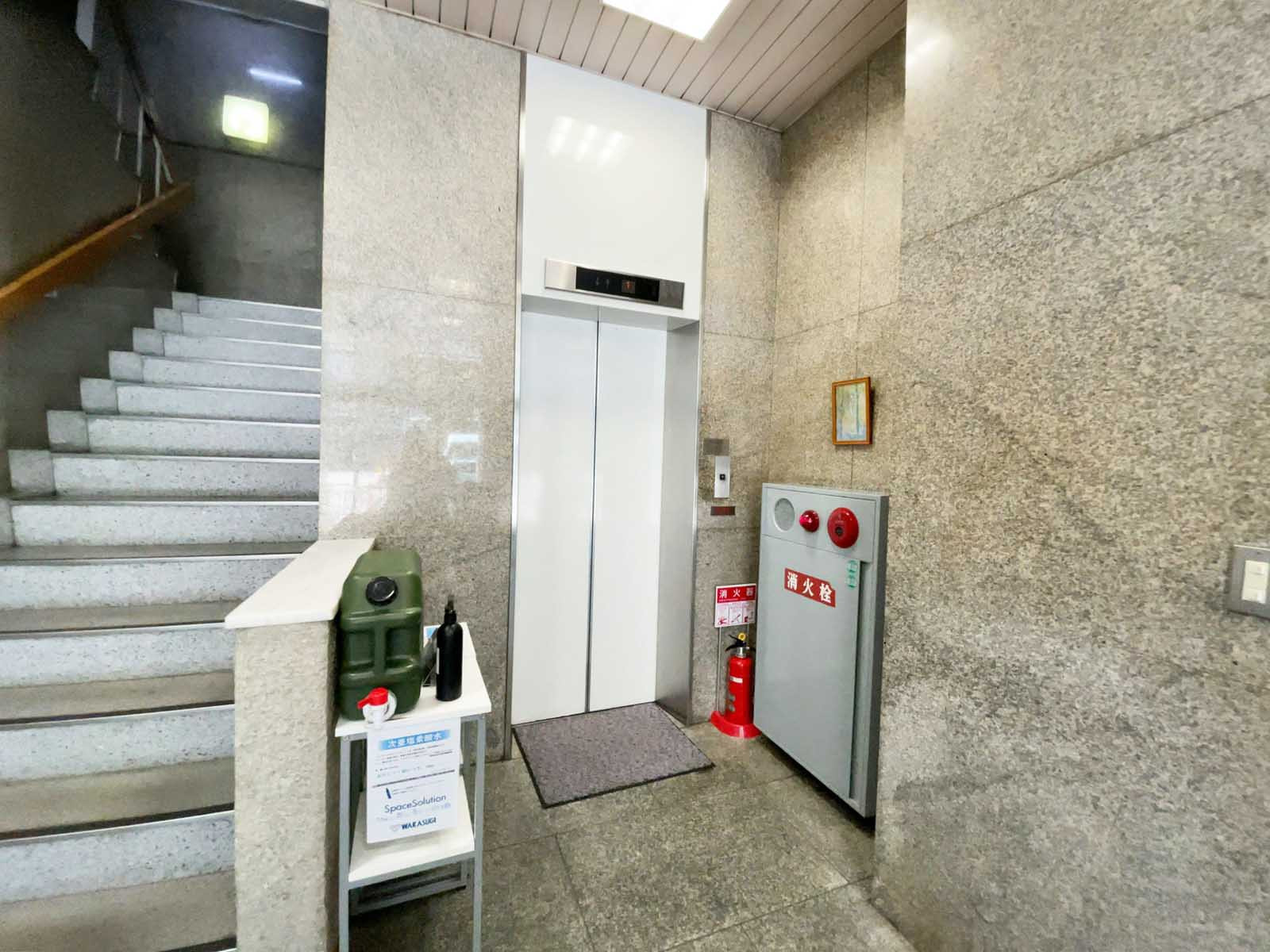 エレベーター