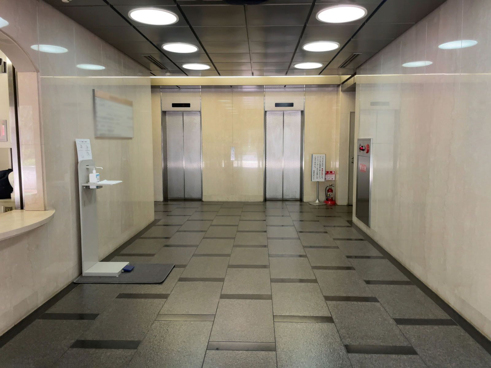 エントランス