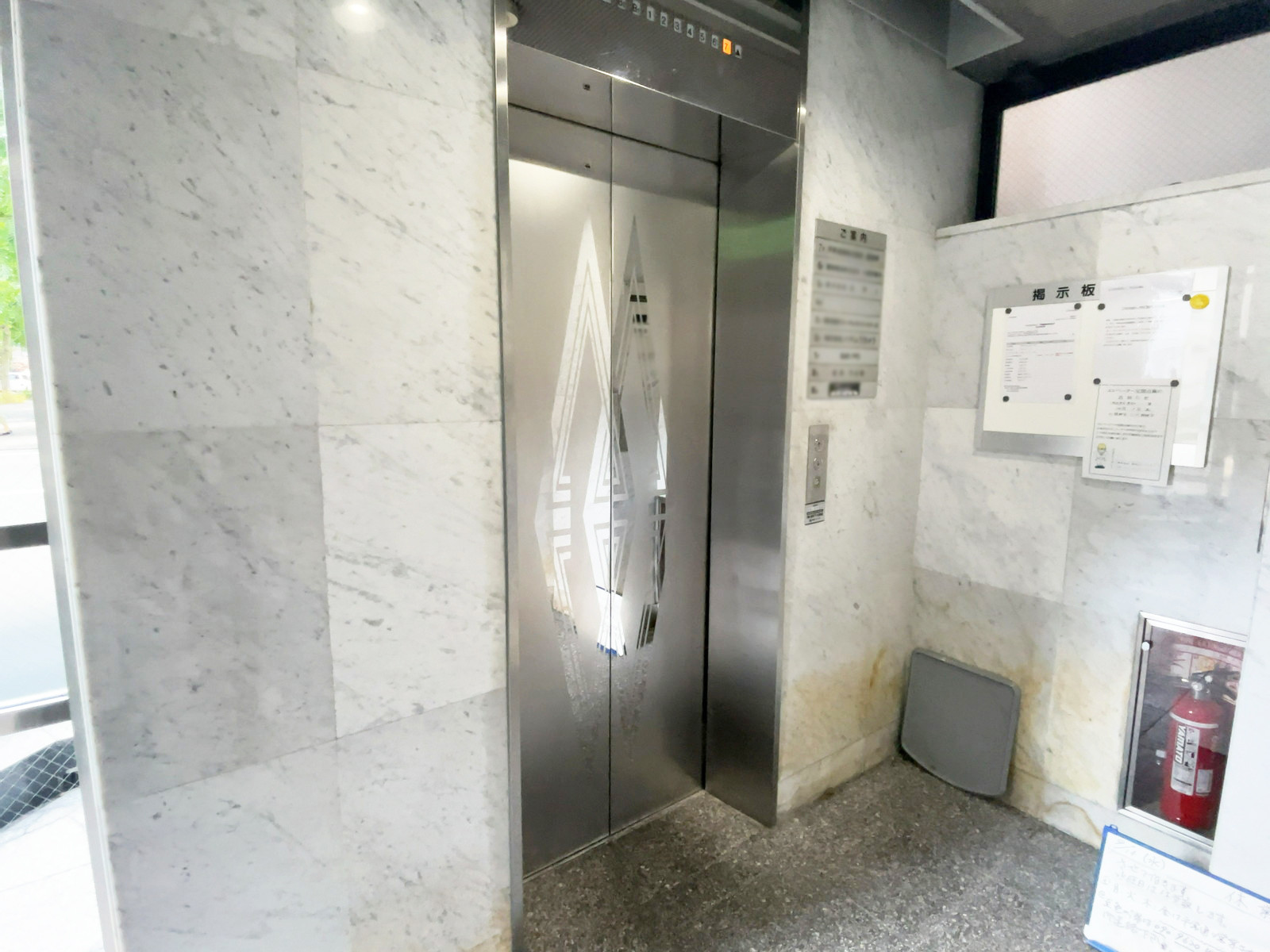 エレベーター(1基)