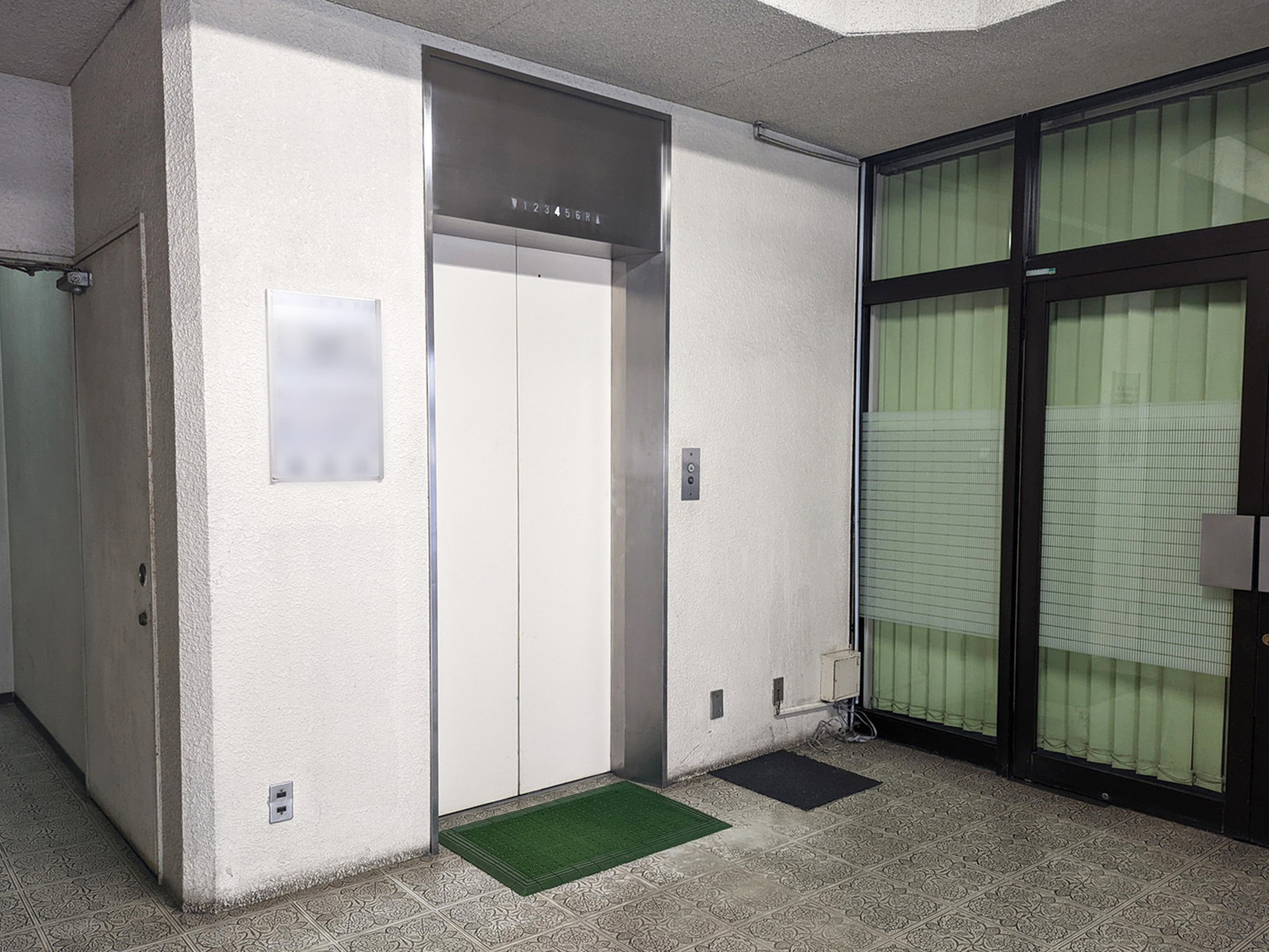 エレベーター