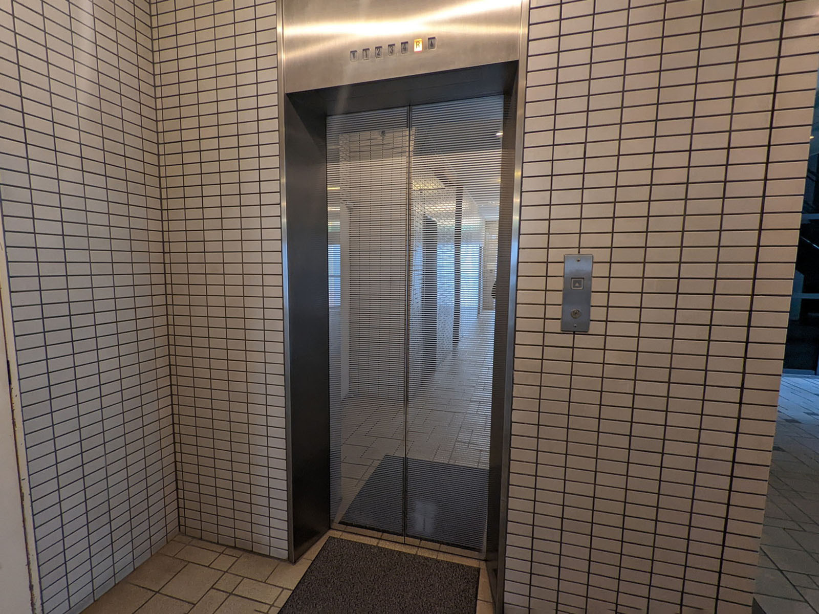 エレベーター