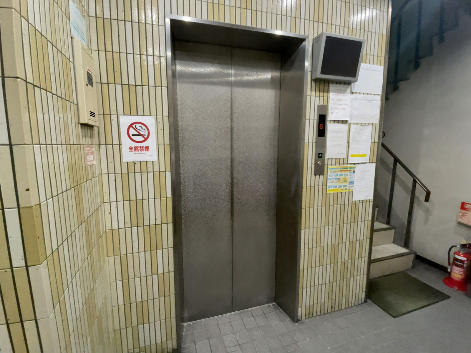エレベーター