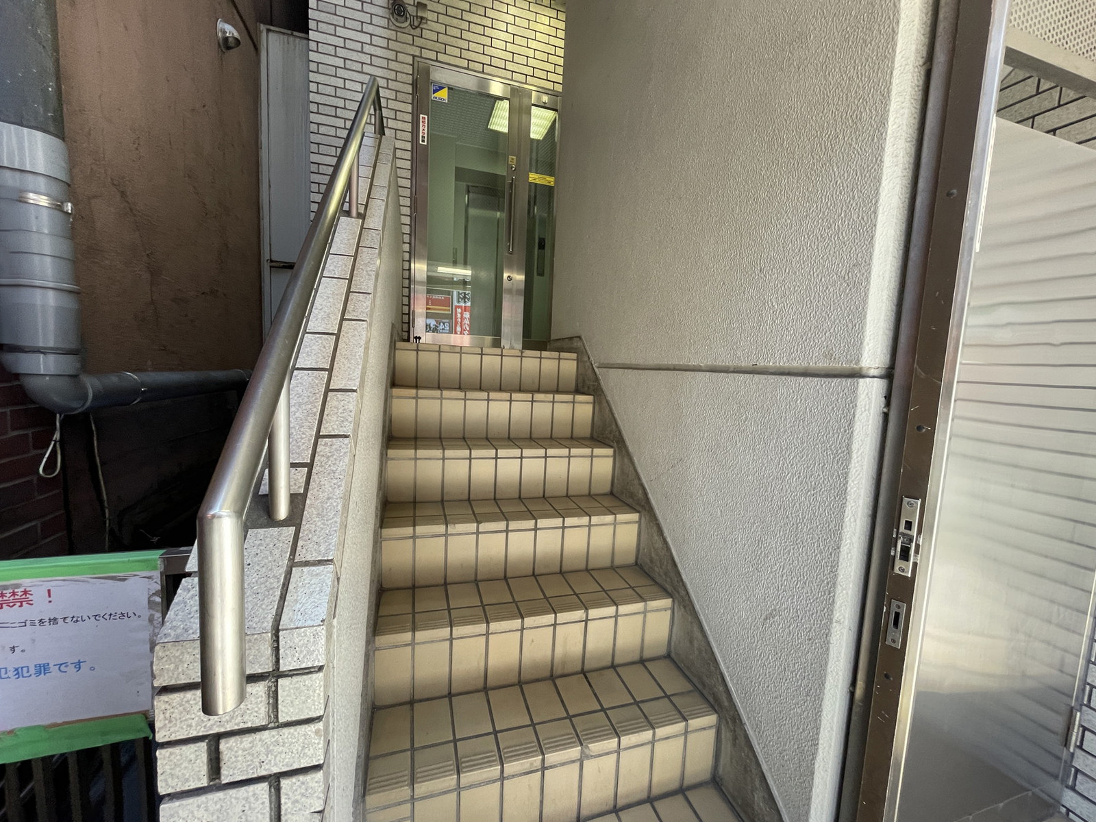 エントランスアプローチ