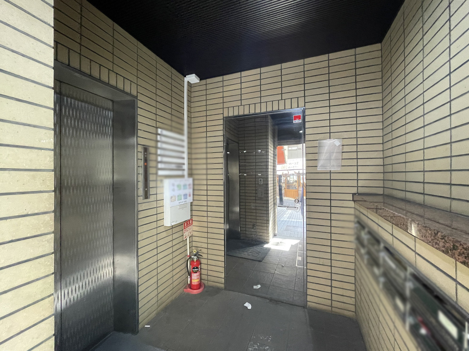 エントランス