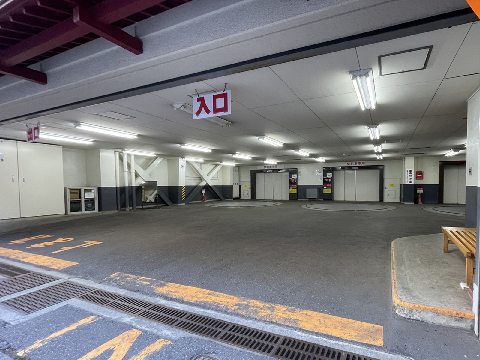 駐車場