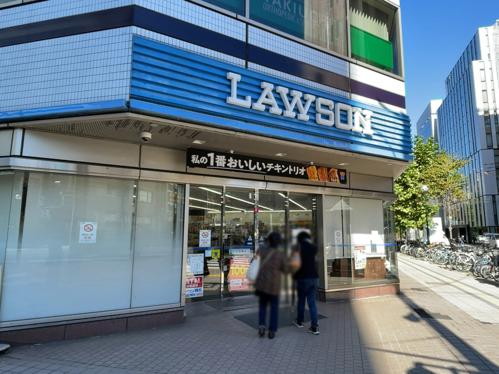 1階のローソン 札幌南1条西6丁目店