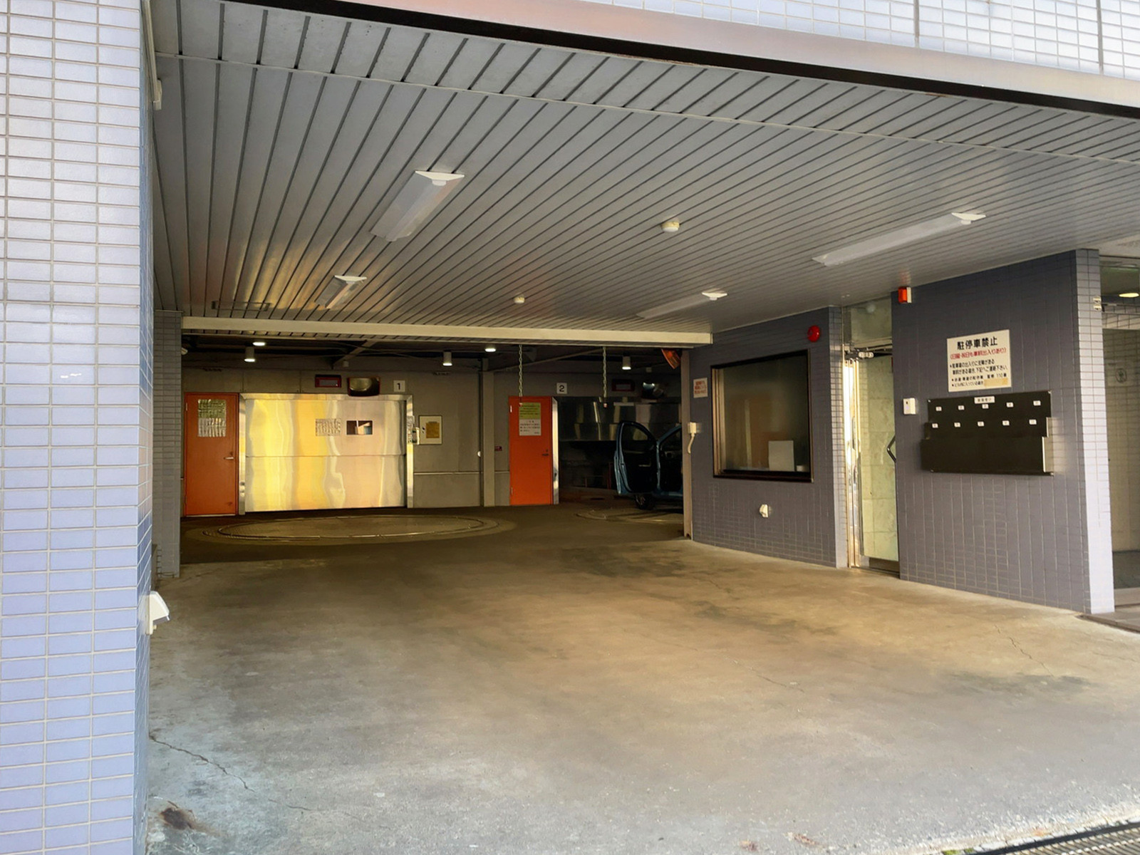 駐車場