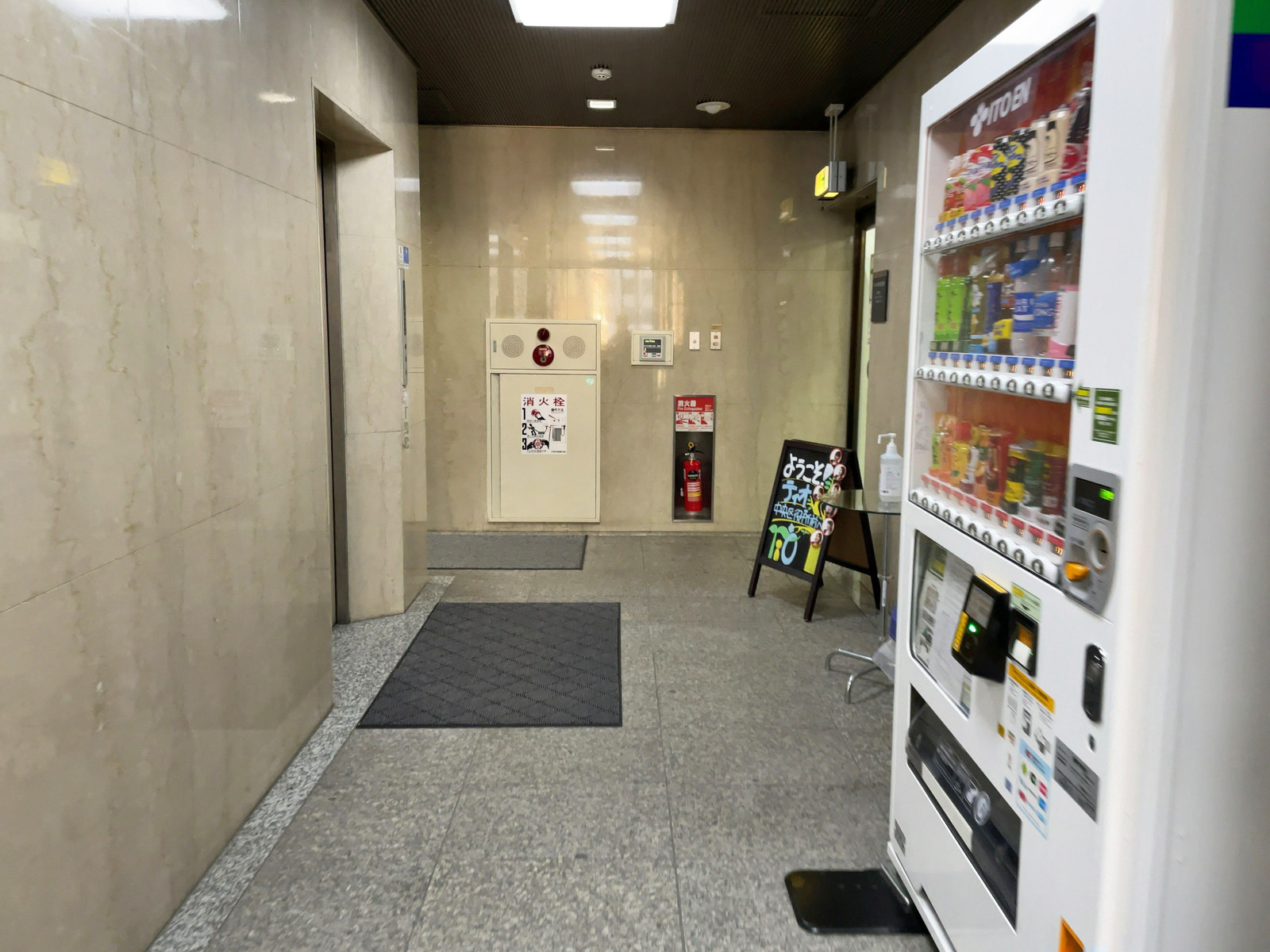 エレベーターホール